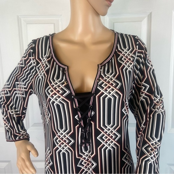 White House Black Market Lace Up Detail Print Tunic - Picture 10 of 14